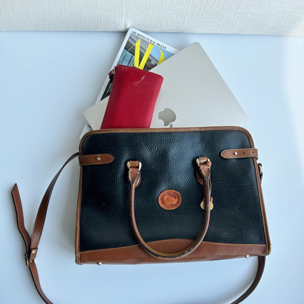 Vintage Dooney & Bourke crossbody laptop bag classic pebbled leather